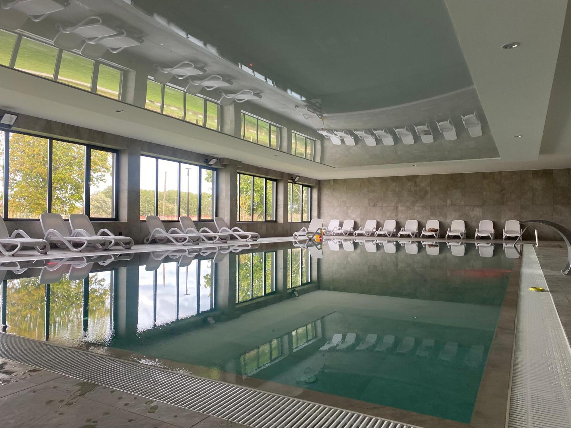Red Bridge Resort - Apartament & Spa จีฟโนฟ ภายนอก รูปภาพ